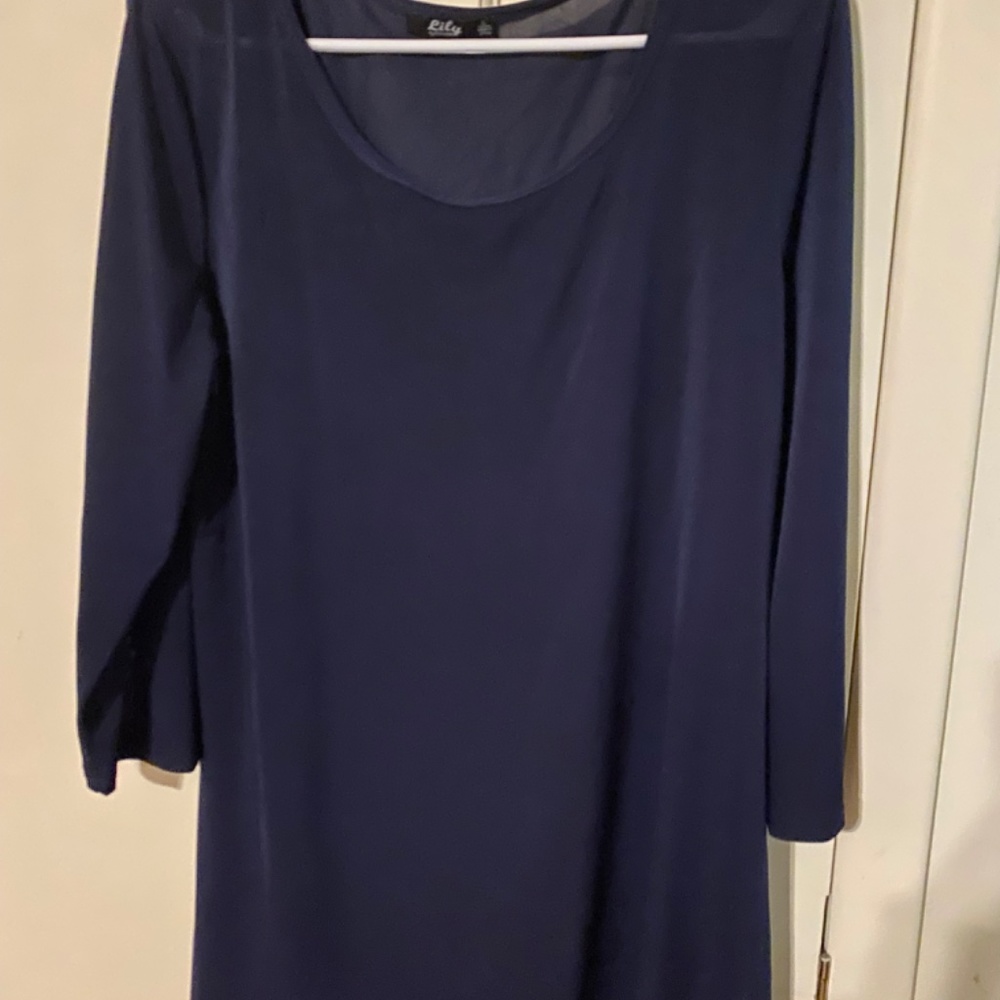 Lightweight sheer tunic - Picture 2 of 5